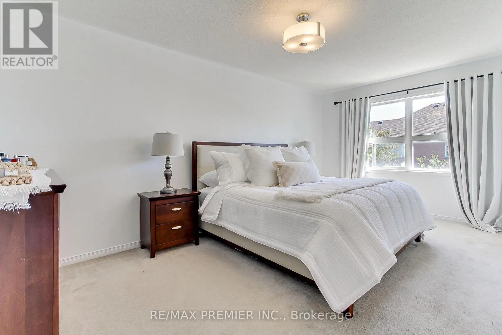 39 RONAN CRESCENT