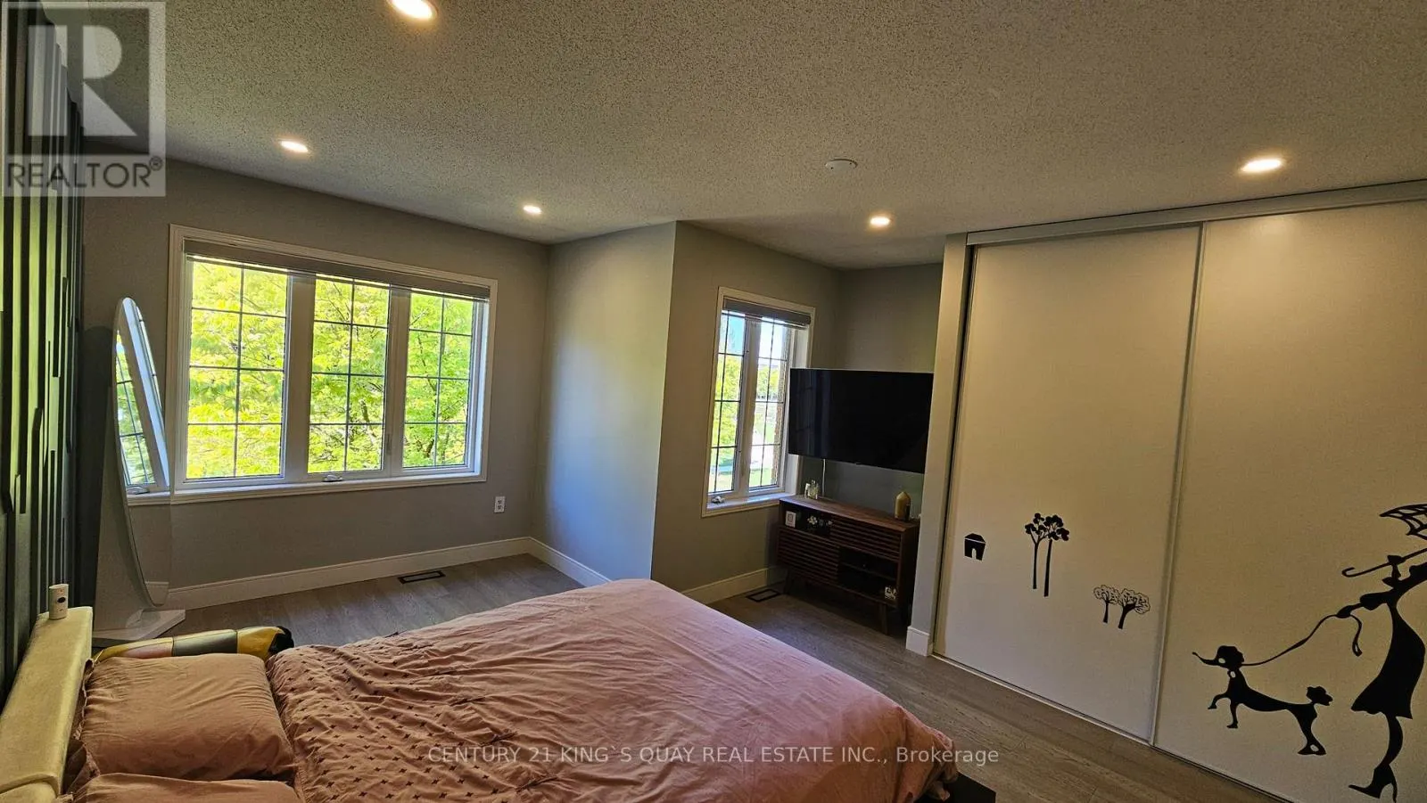 759 CORNELL ROUGE BOULEVARD