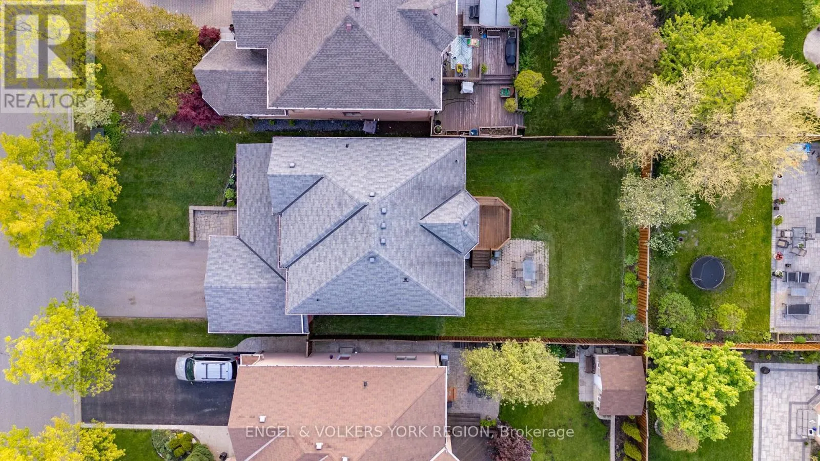 24 TIMBER VALLEY AVENUE
