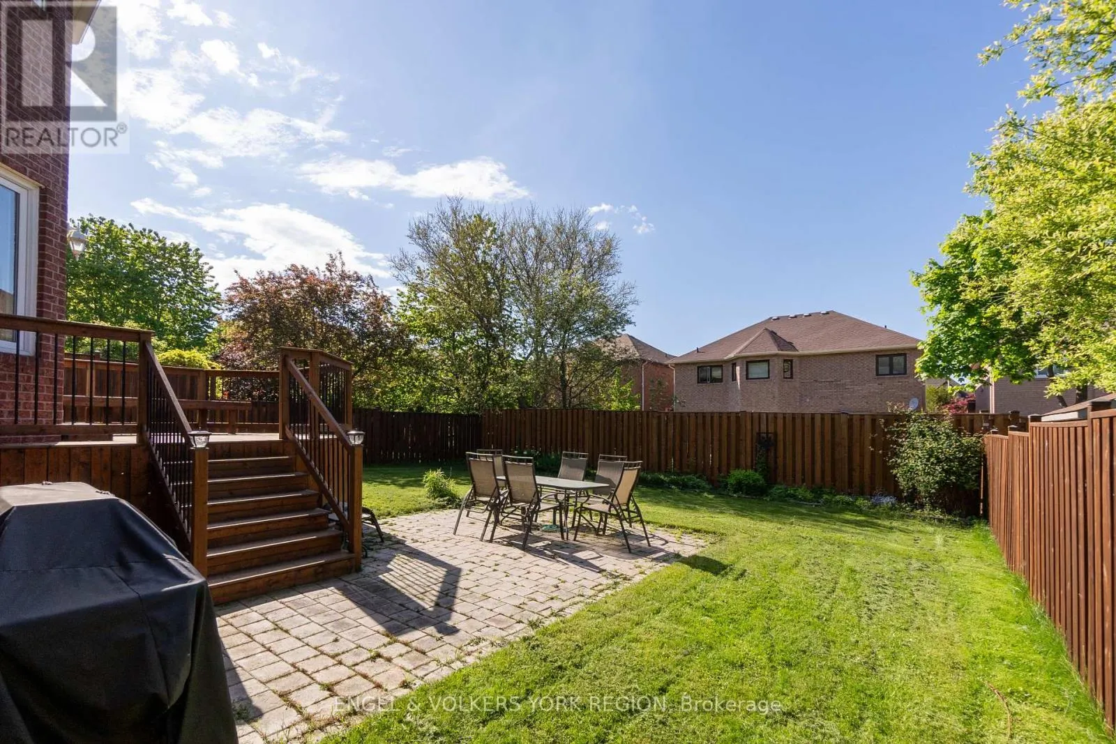 24 TIMBER VALLEY AVENUE