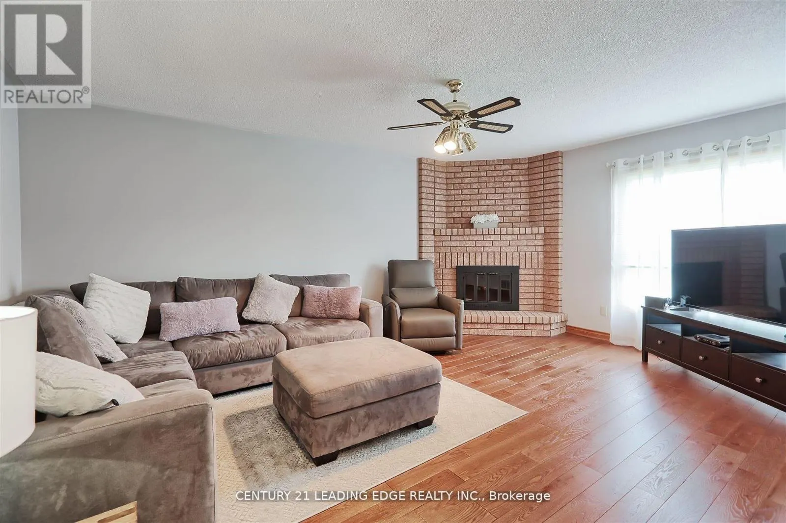 312 VALERIA BOULEVARD
