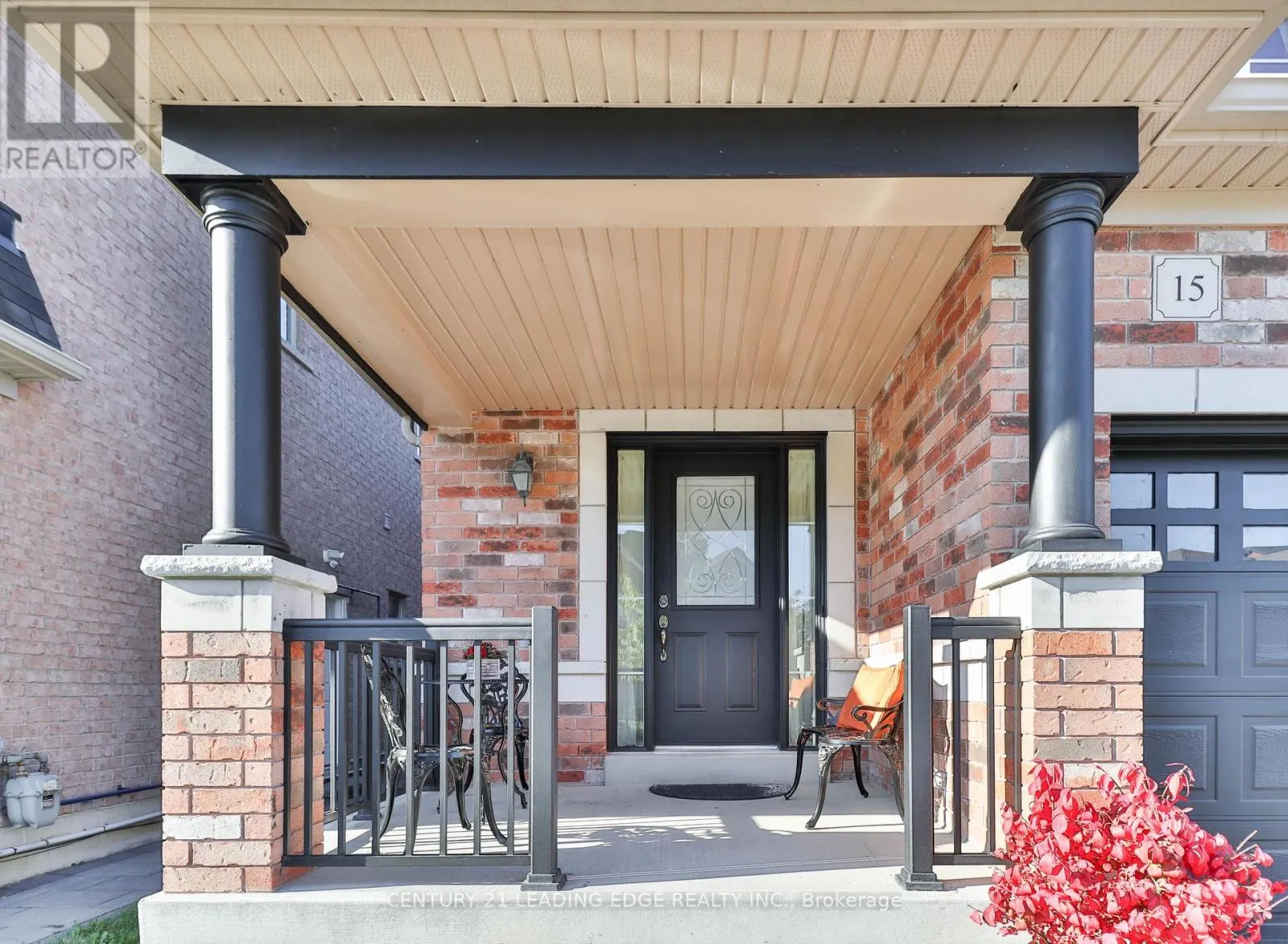15 ROBERTDALE COURT