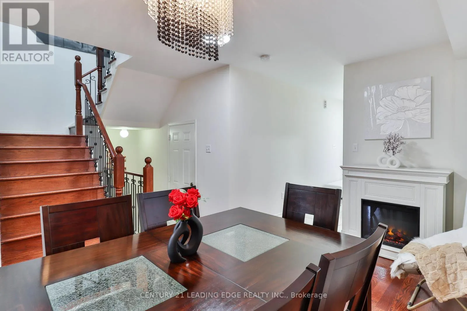 15 ROBERTDALE COURT
