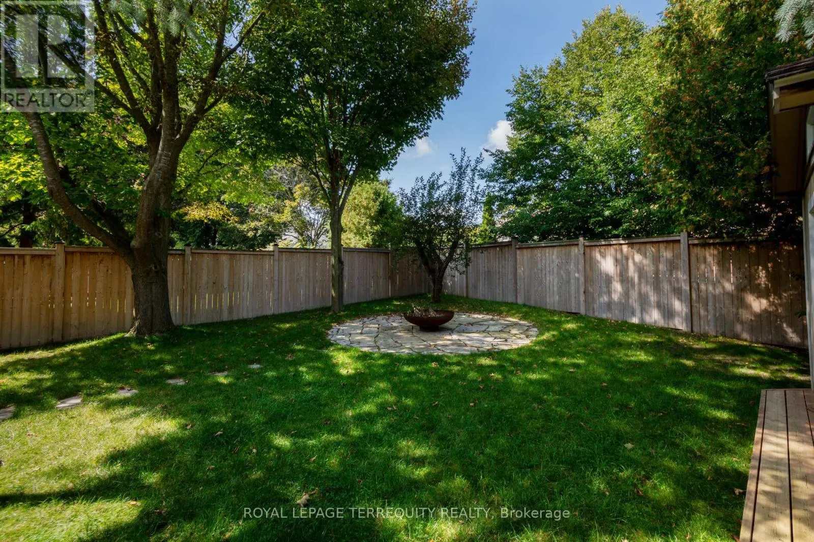 290 MANCHESTER DRIVE