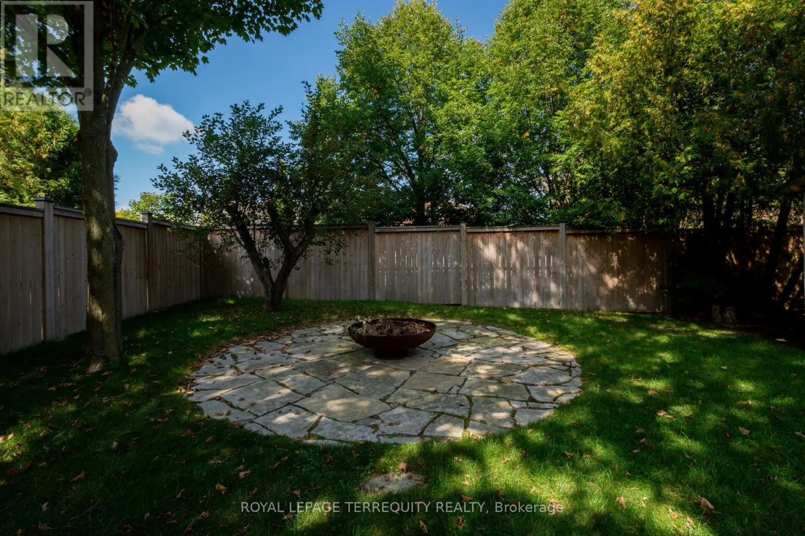 290 MANCHESTER DRIVE