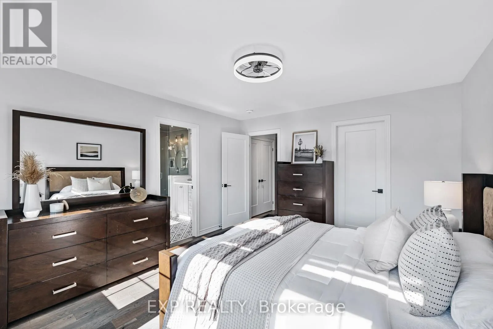9 GORD MATTHEWS WAY
