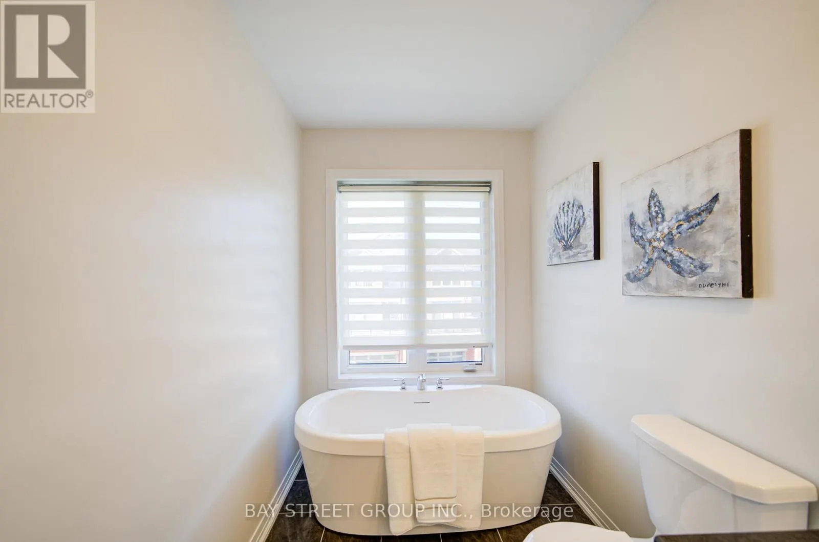 28 SISSONS WAY