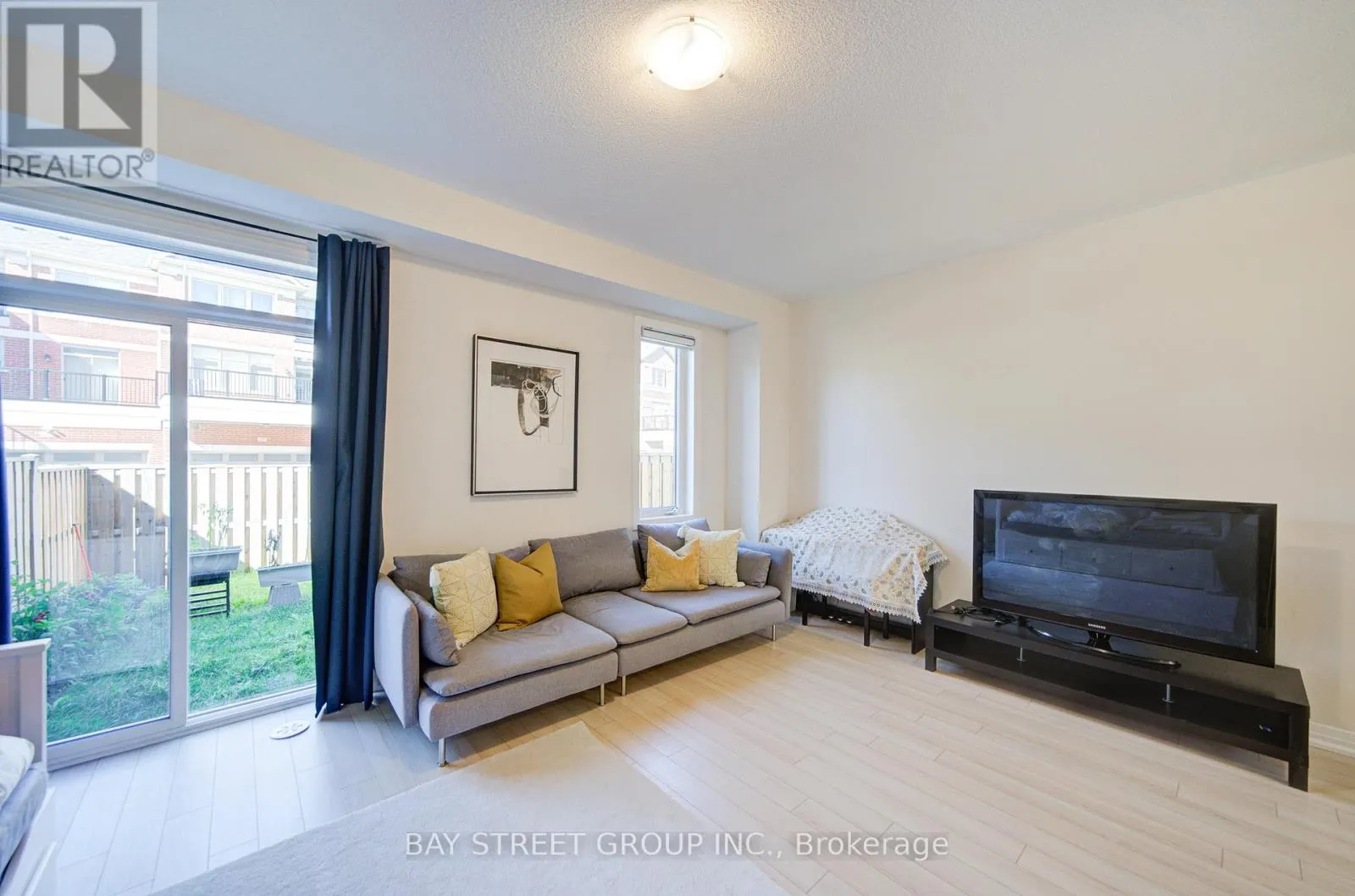 28 SISSONS WAY