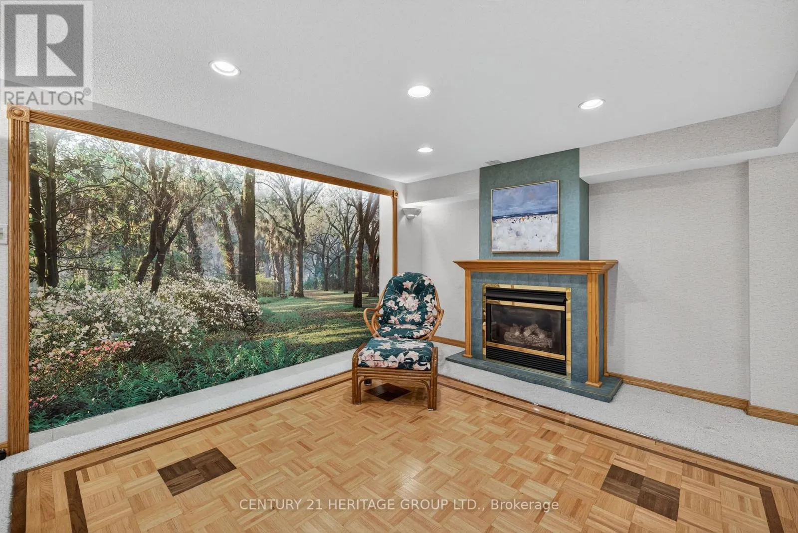 41 MURDOCK AVENUE