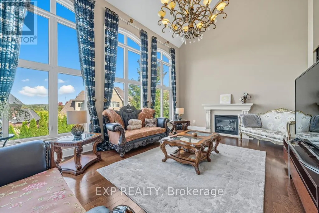 22 LONGTHORPE COURT