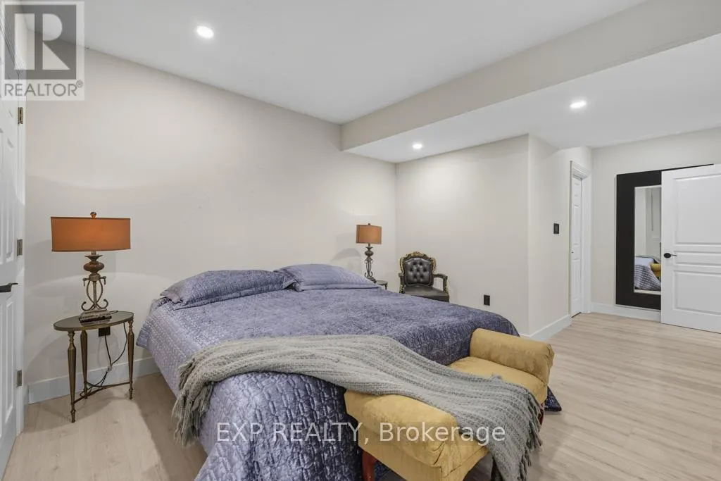 22 LONGTHORPE COURT