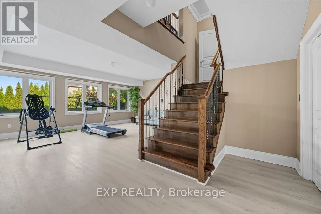 22 LONGTHORPE COURT