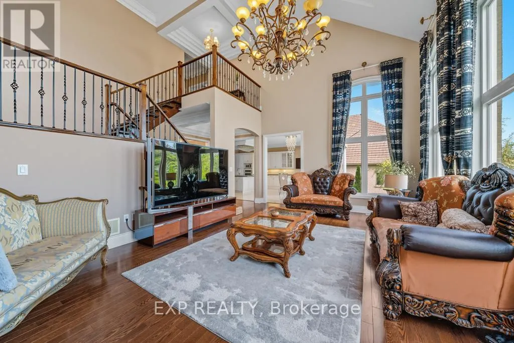 22 LONGTHORPE COURT