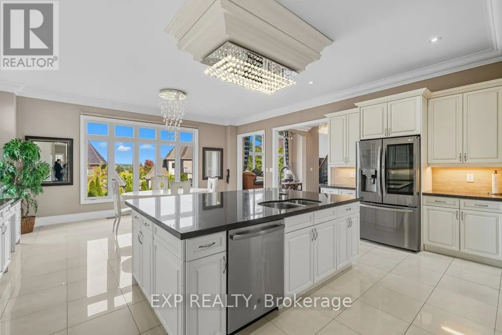 22 LONGTHORPE COURT
