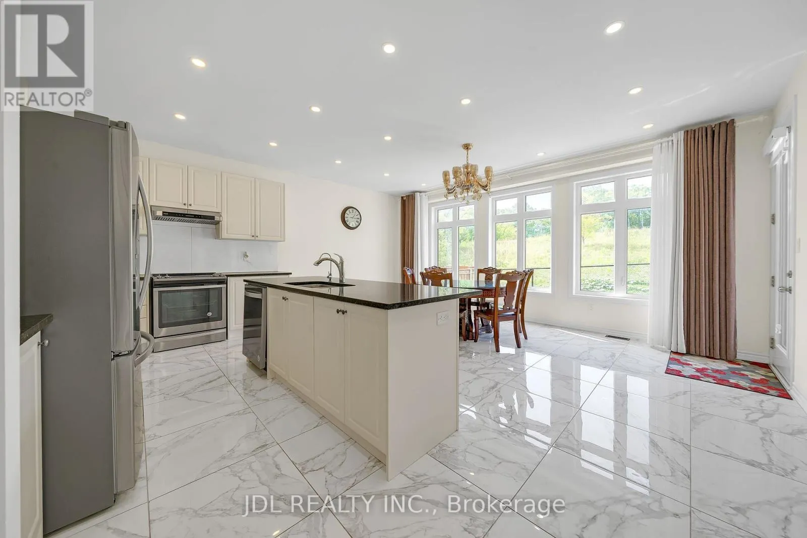 12 PRUNELLA CRESCENT