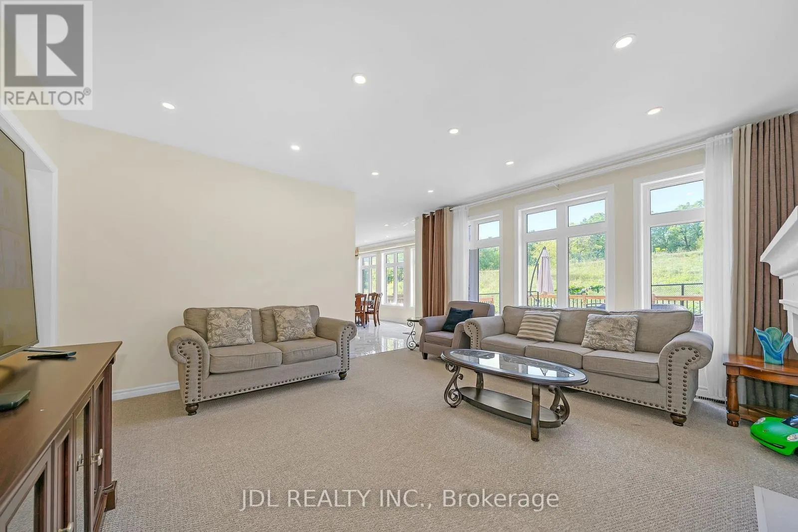 12 PRUNELLA CRESCENT