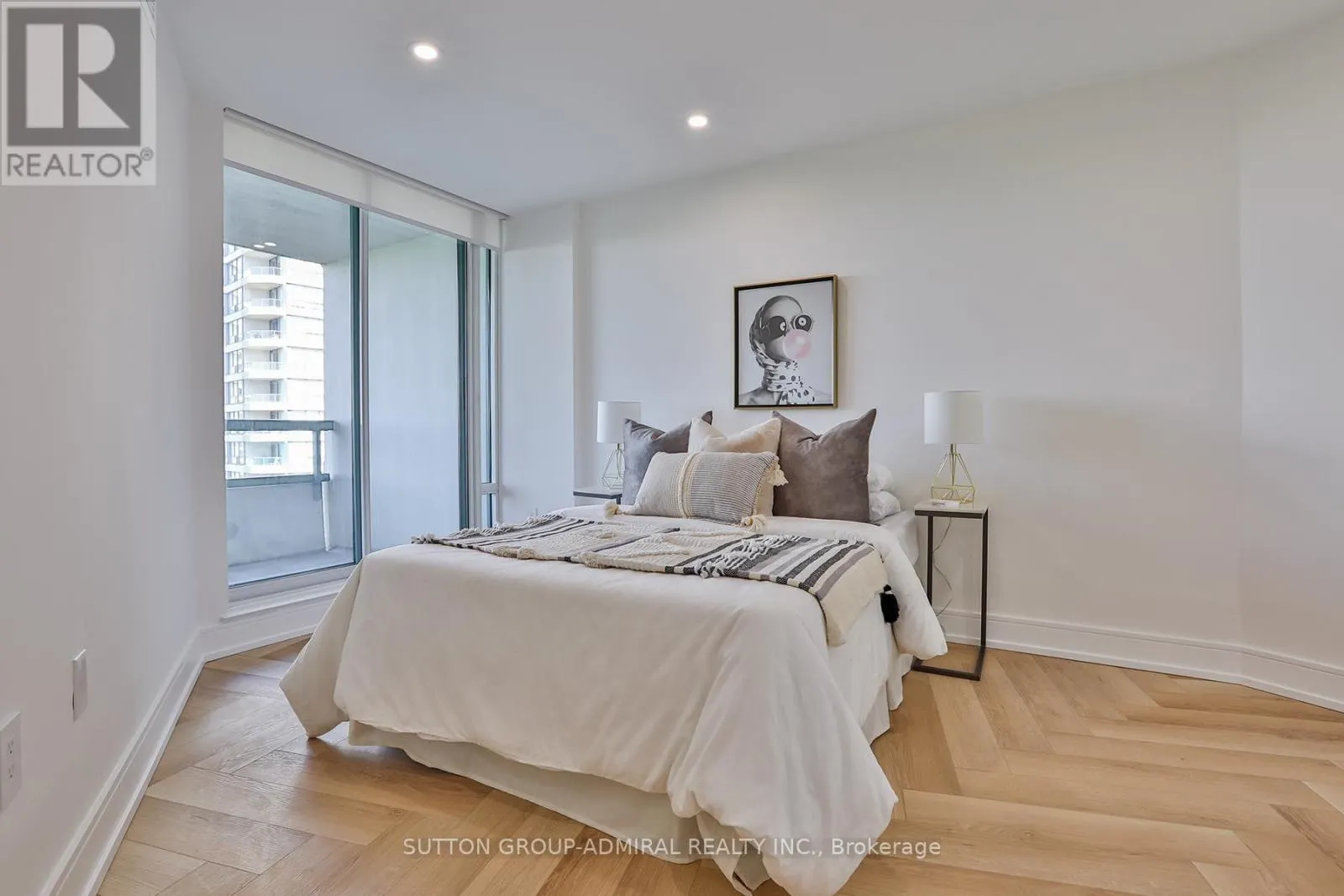 610 - 7250 YONGE STREET