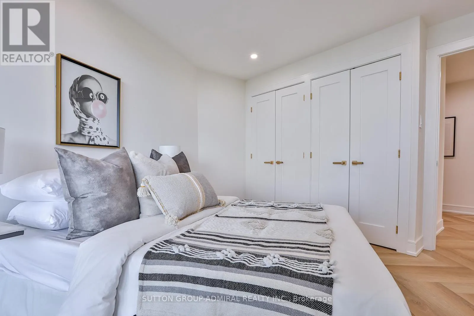610 - 7250 YONGE STREET