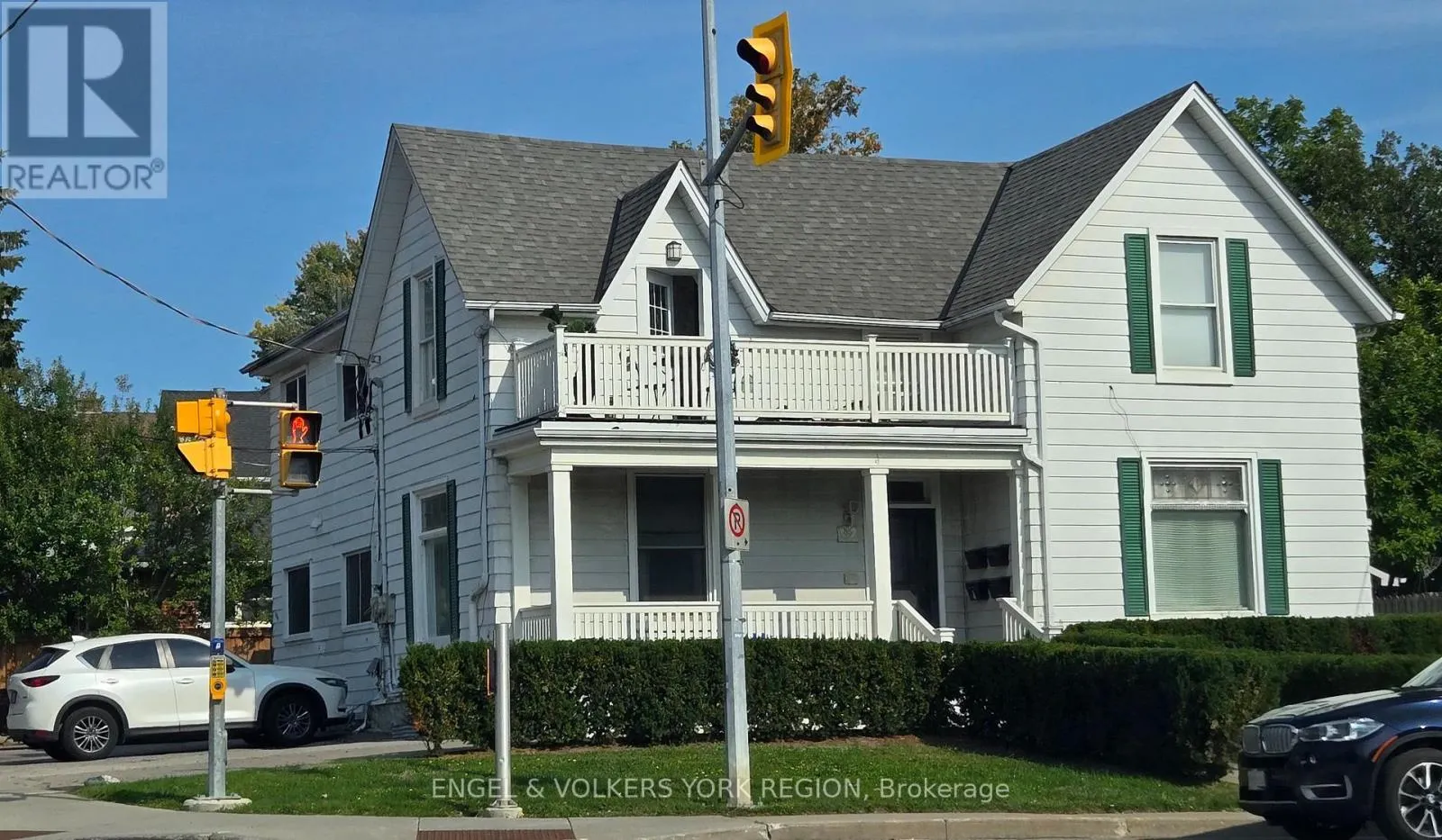 2 - 85 PROSPECT STREET W