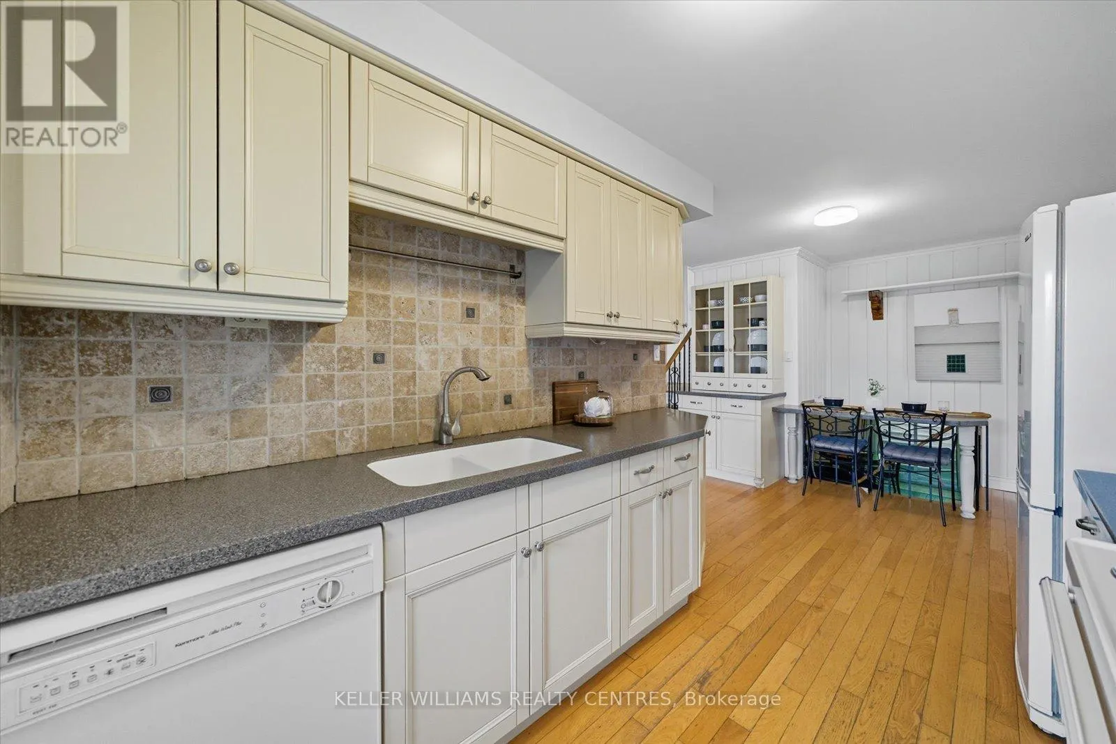 655 PARK COURT