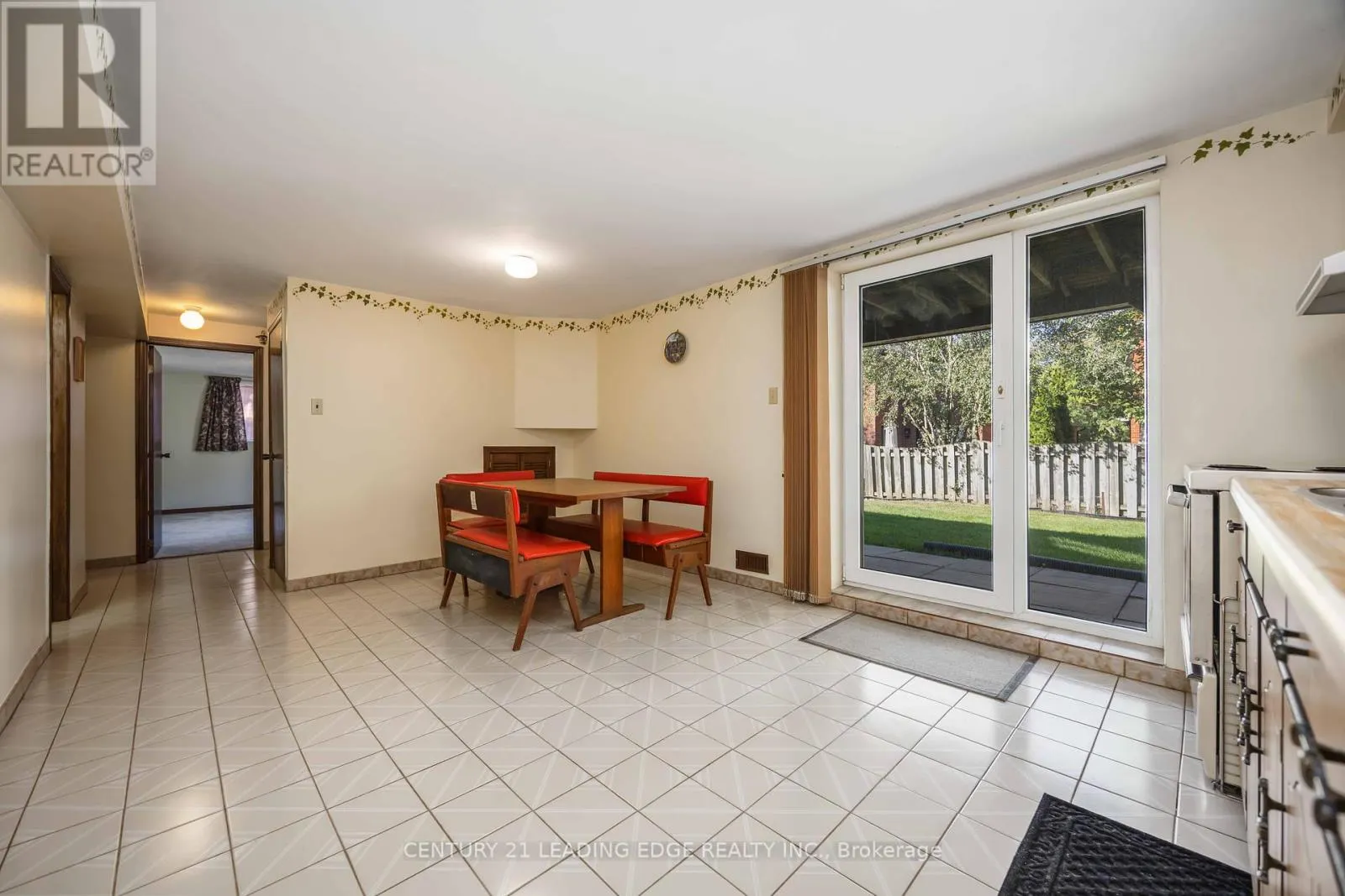 52 ASPEN CRESCENT
