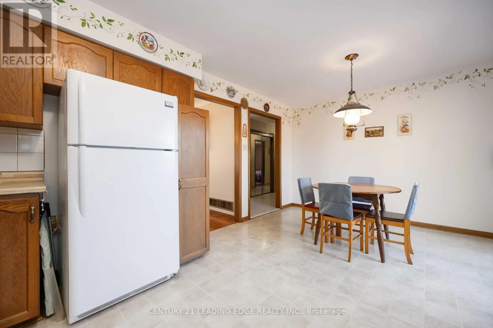 52 ASPEN CRESCENT