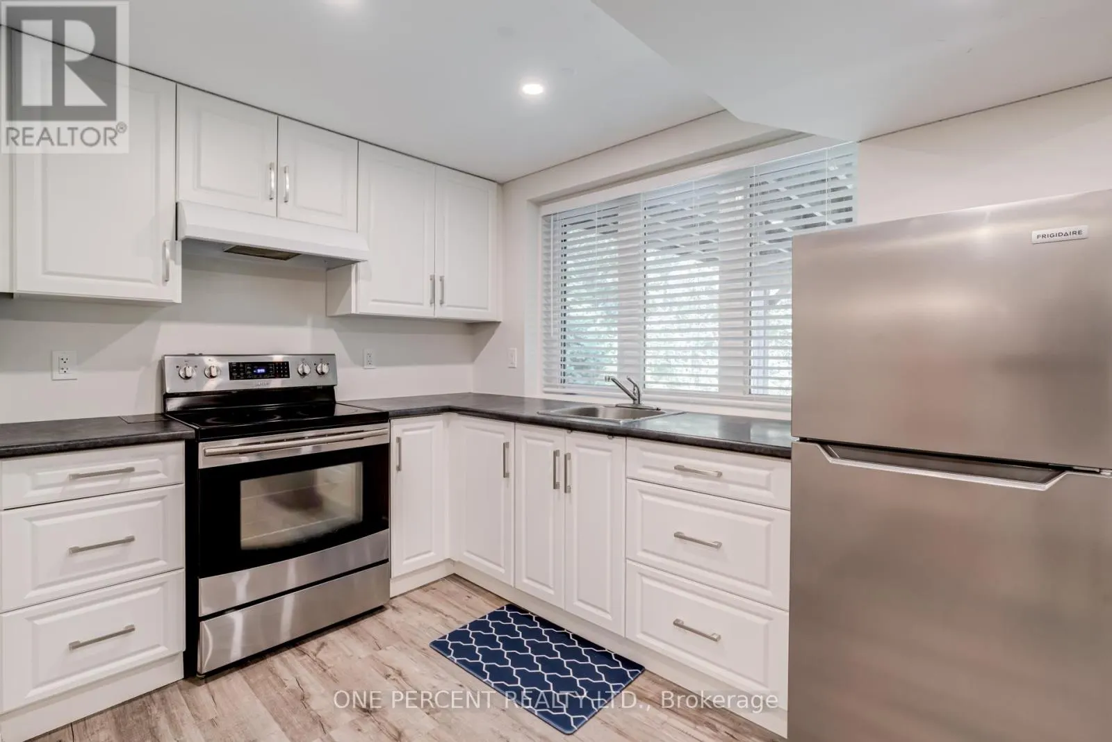 707 JOHN COLE COURT