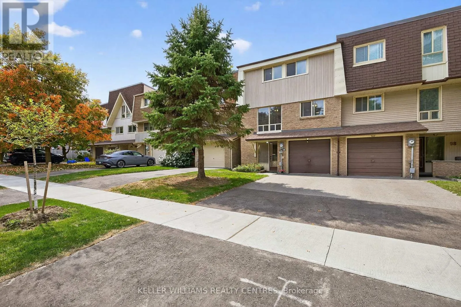 100 POPLAR CRESCENT