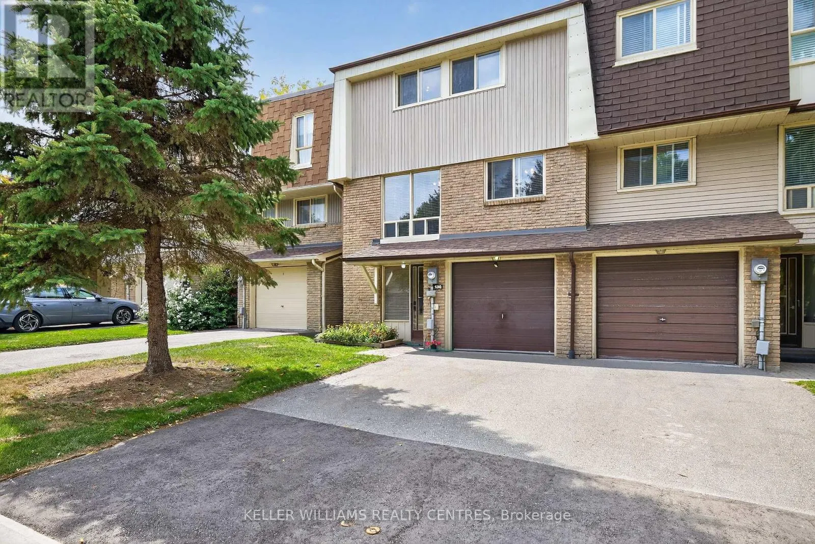 100 POPLAR CRESCENT