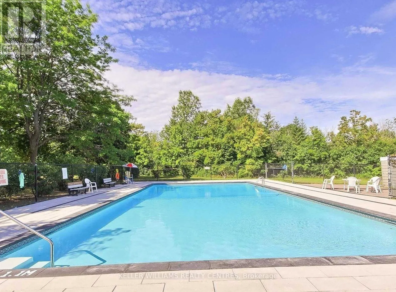 100 POPLAR CRESCENT