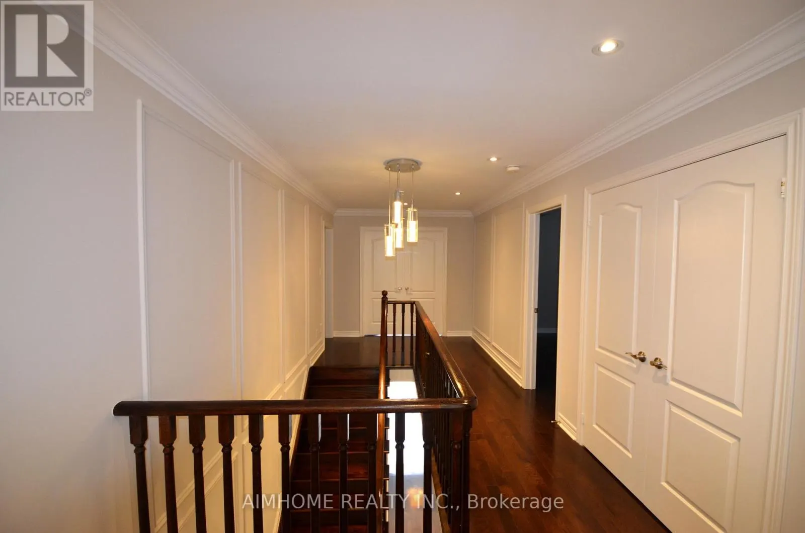 288 RIVER RIDGE BOULEVARD