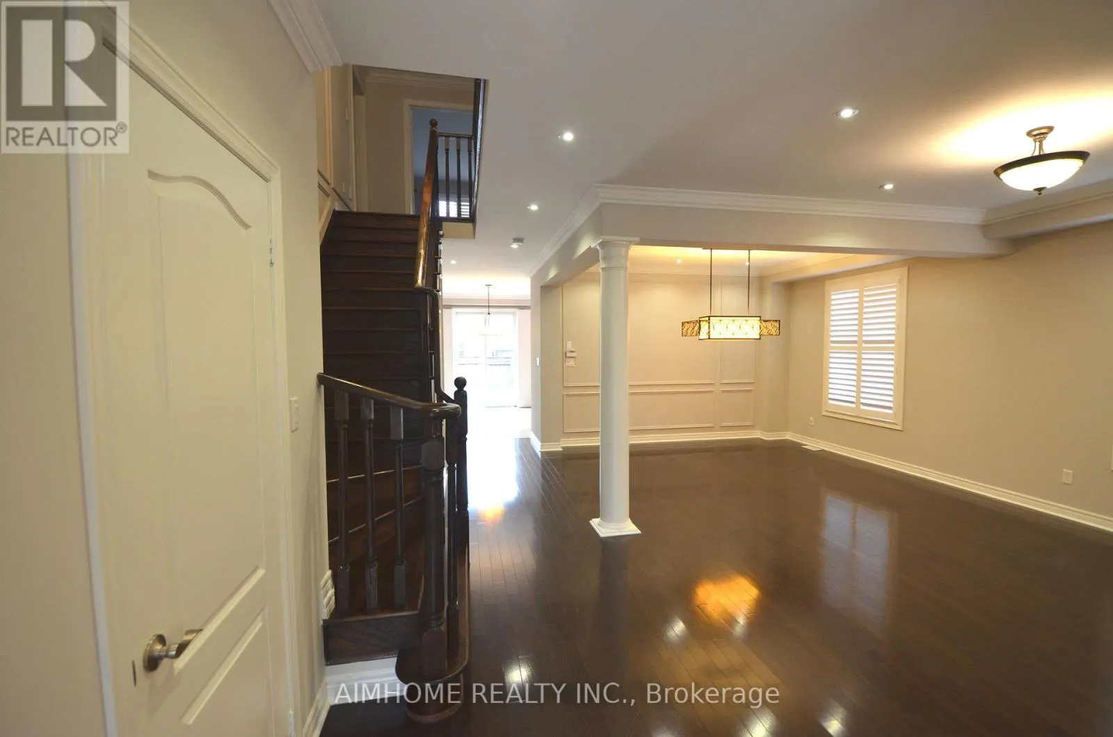 288 RIVER RIDGE BOULEVARD