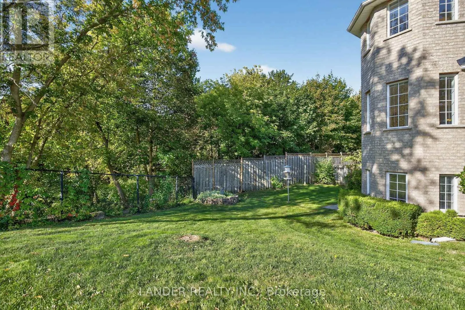 302 SHERIDAN COURT
