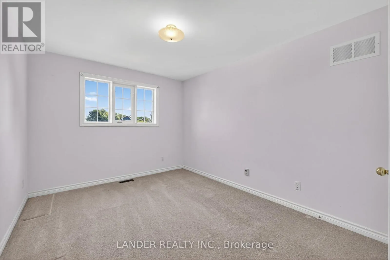 302 SHERIDAN COURT