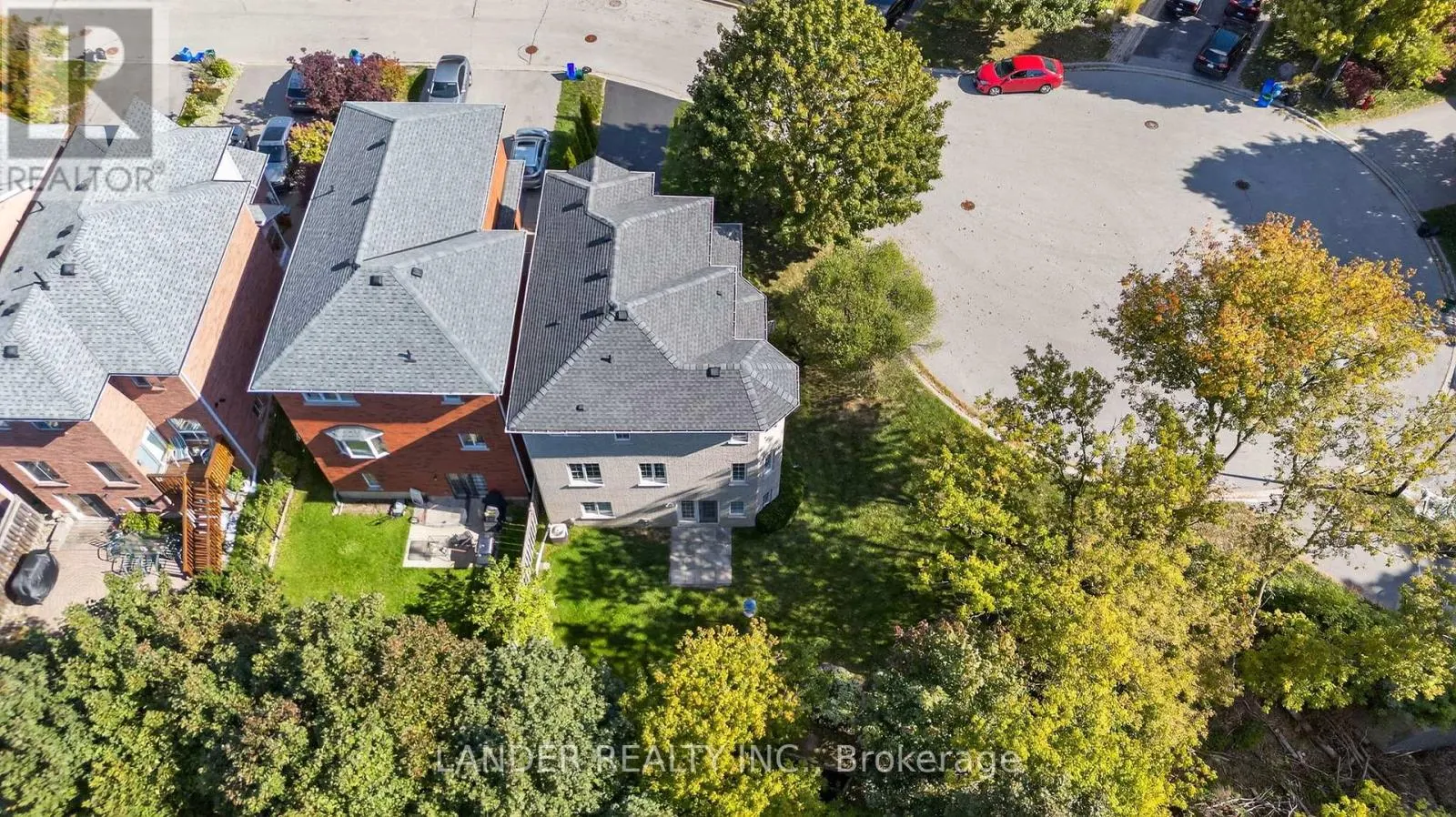 302 SHERIDAN COURT