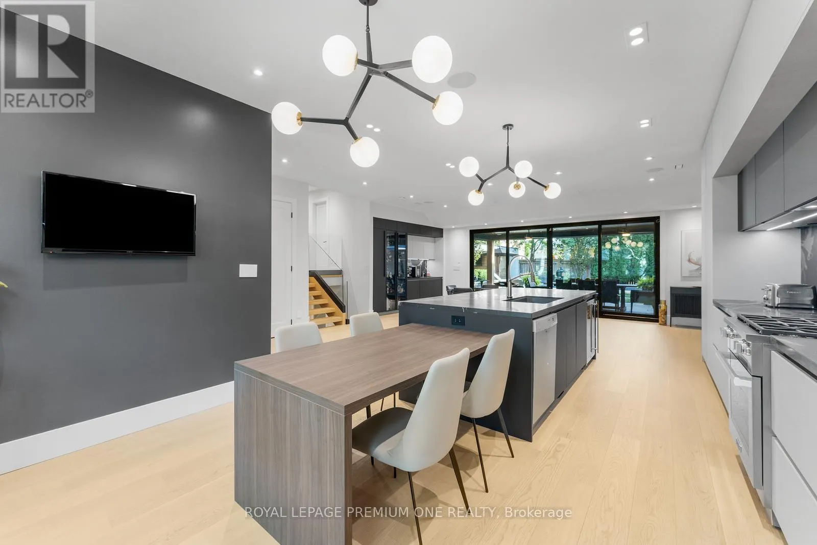 49 NORMAN DRIVE