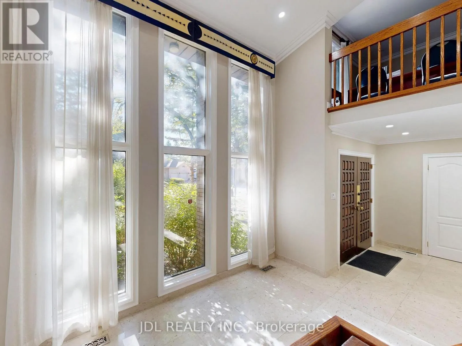 11 MOODIE DRIVE