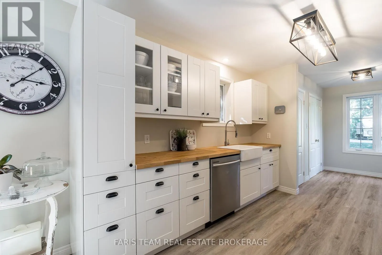 1089 SPRUCE ROAD