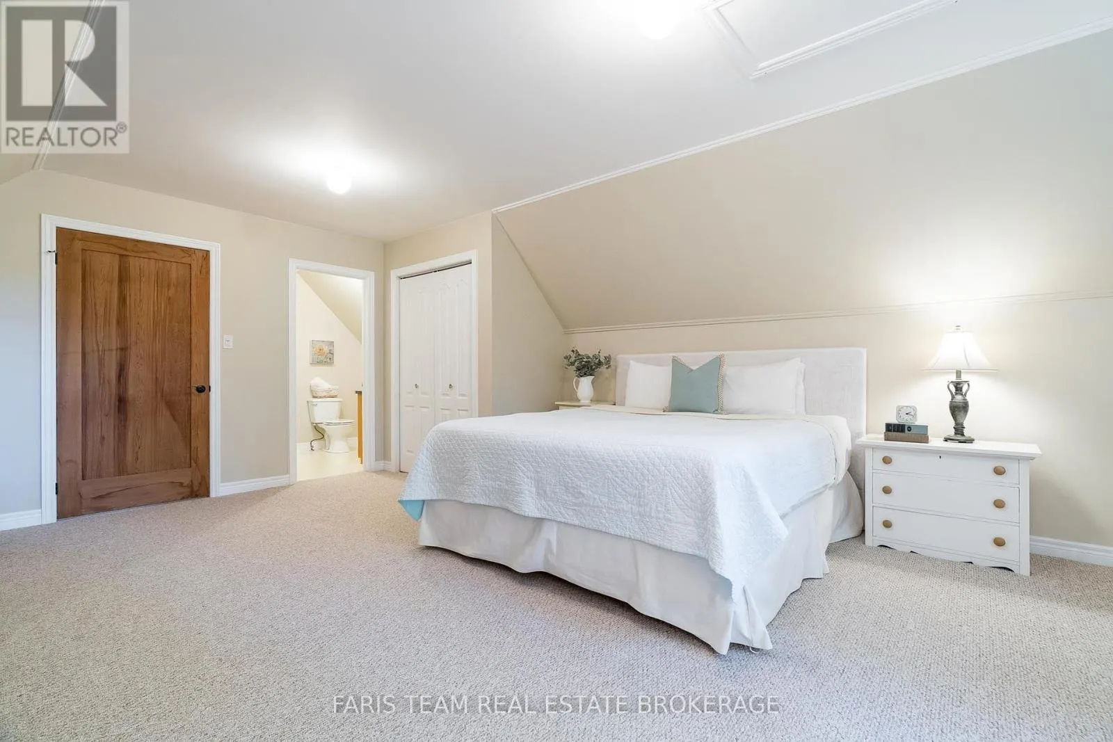 1089 SPRUCE ROAD