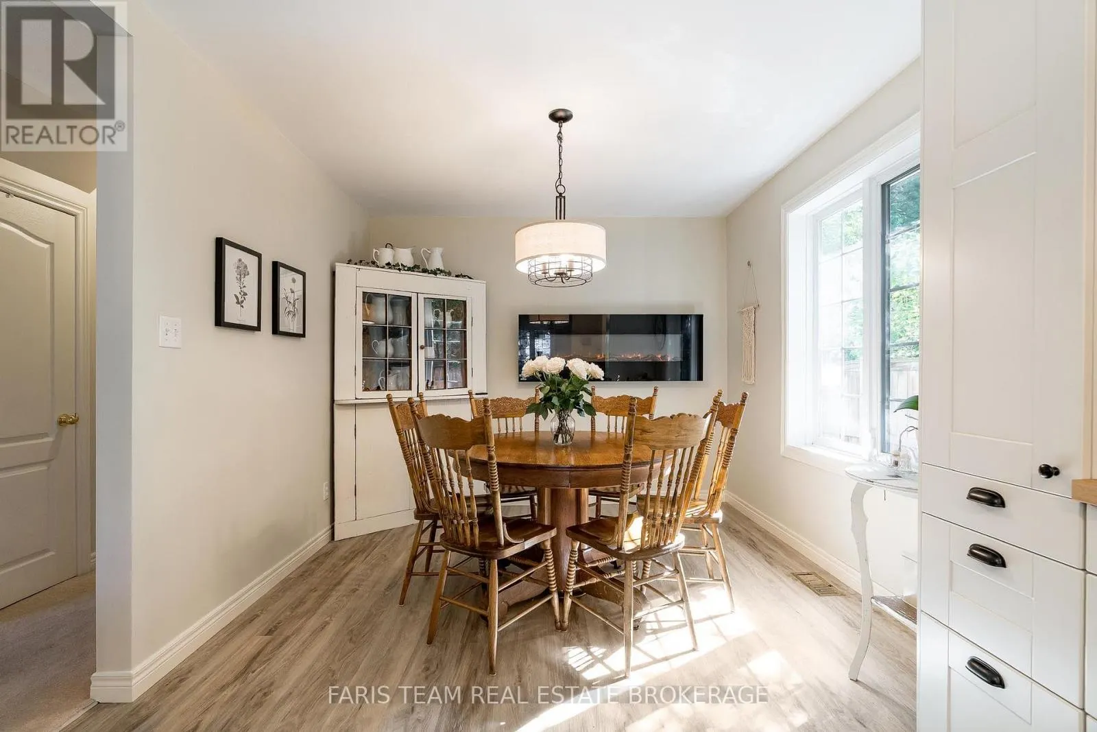 1089 SPRUCE ROAD