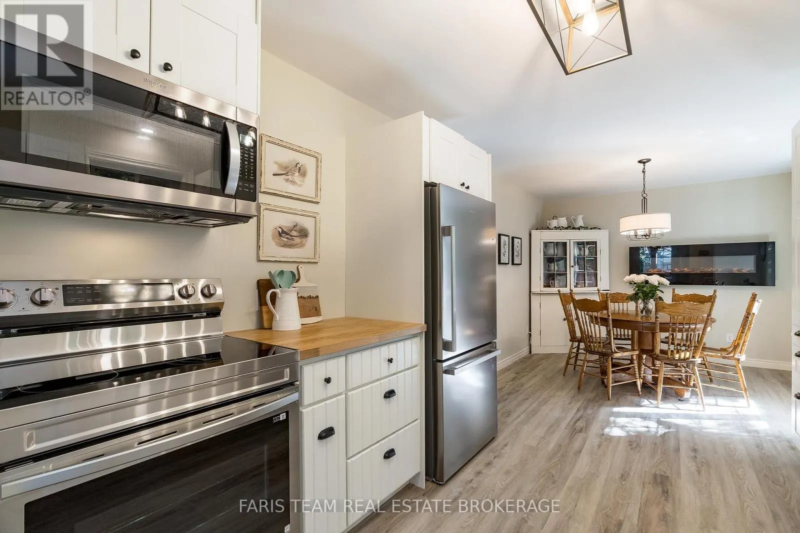 1089 SPRUCE ROAD