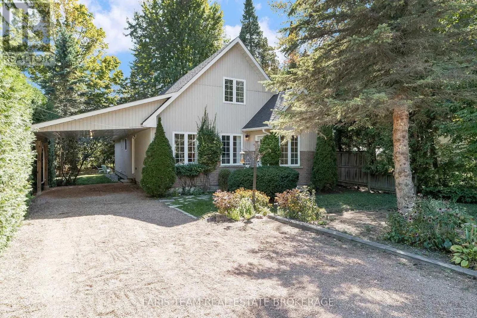 1089 SPRUCE ROAD