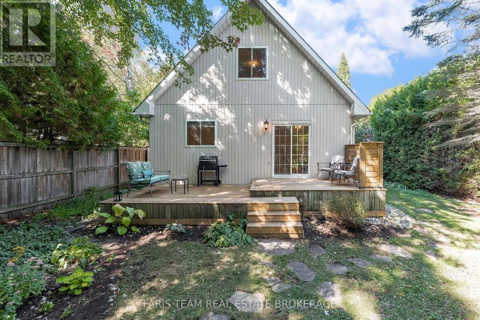 1089 SPRUCE ROAD