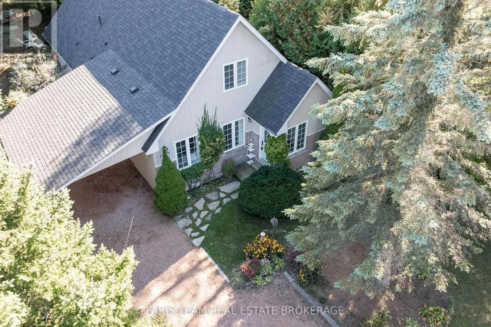 1089 SPRUCE ROAD