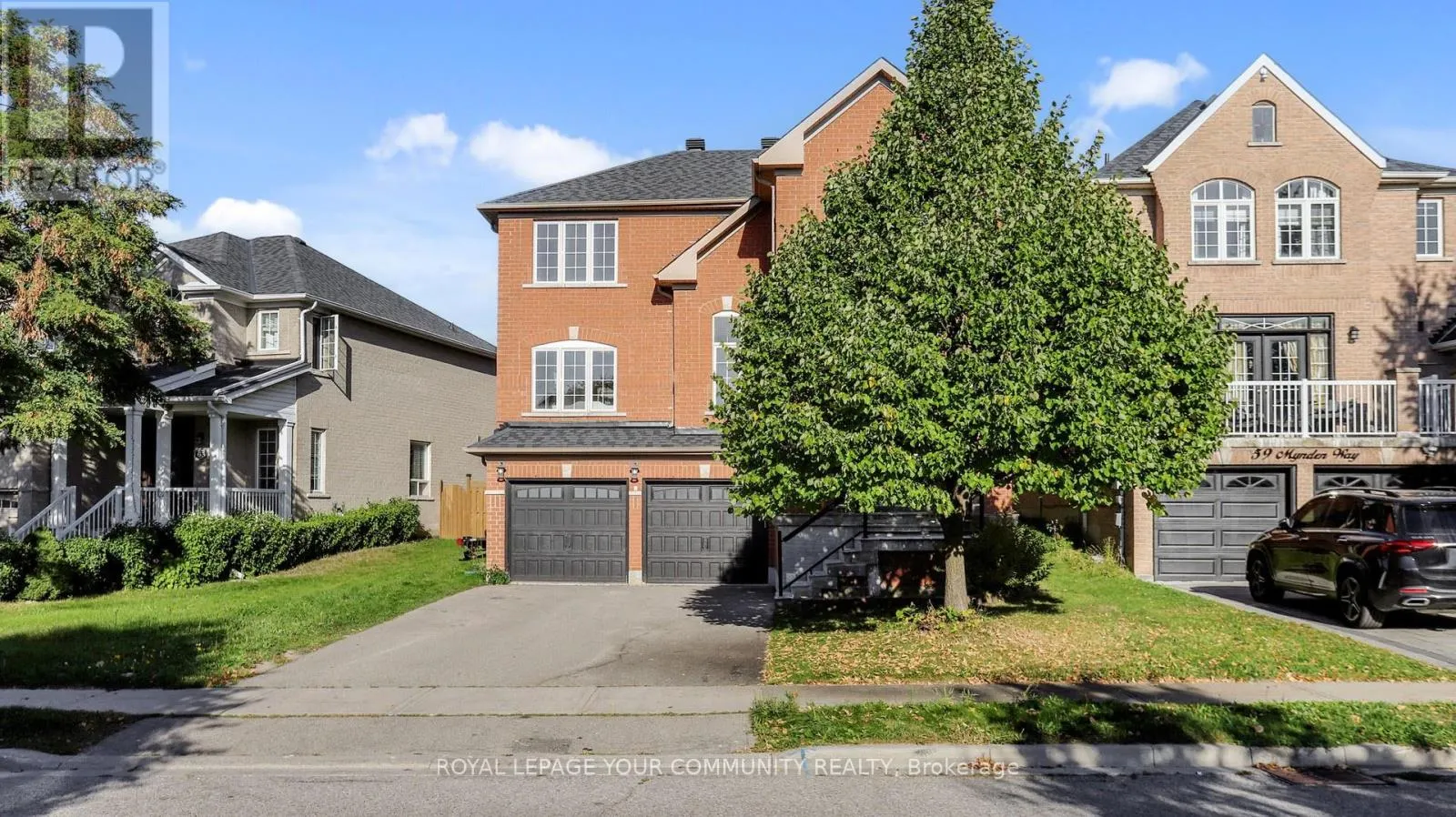 61 MYNDEN WAY