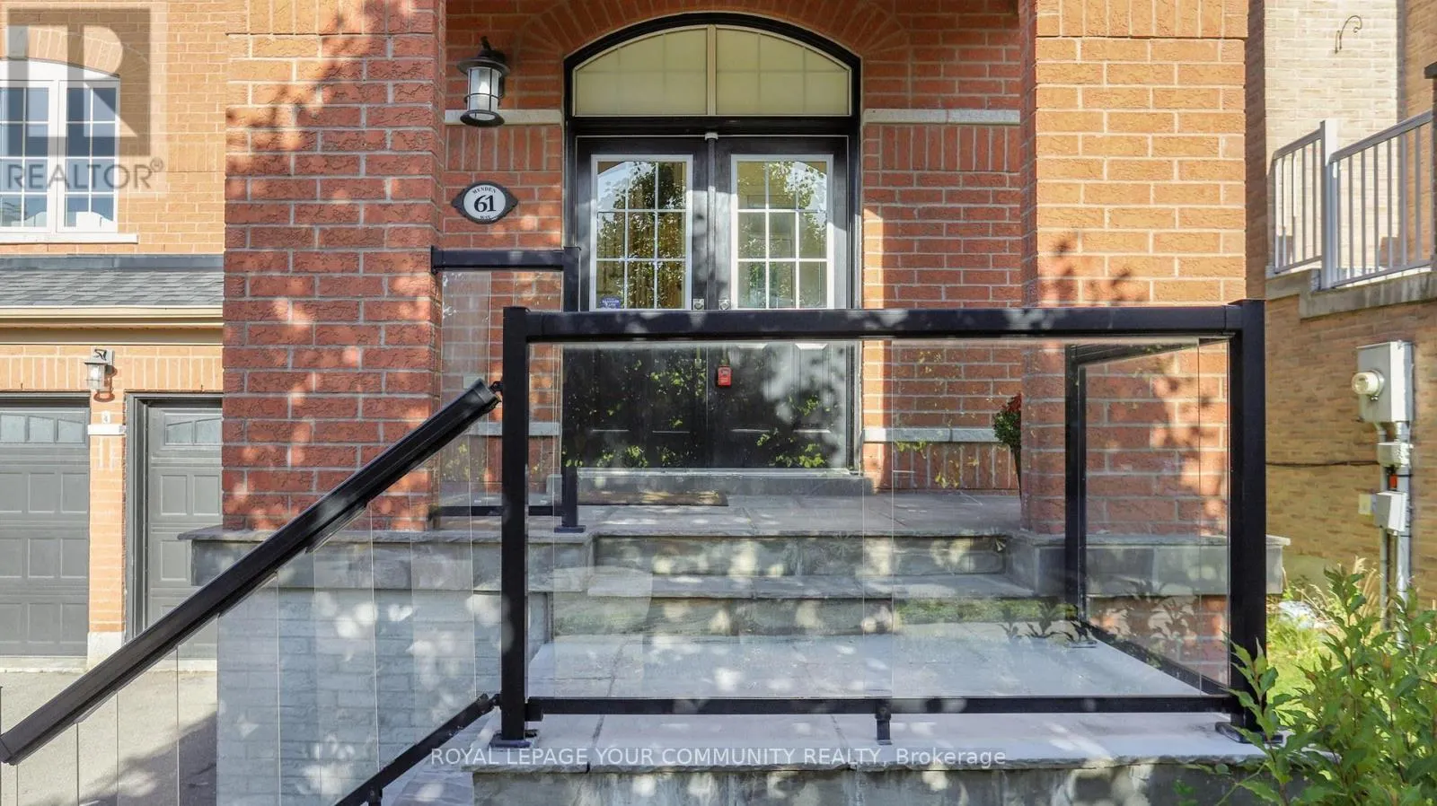 61 MYNDEN WAY