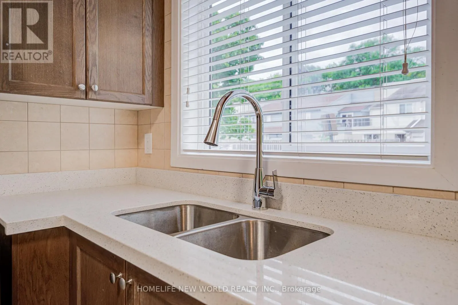 29 NEW HAVENS WAY