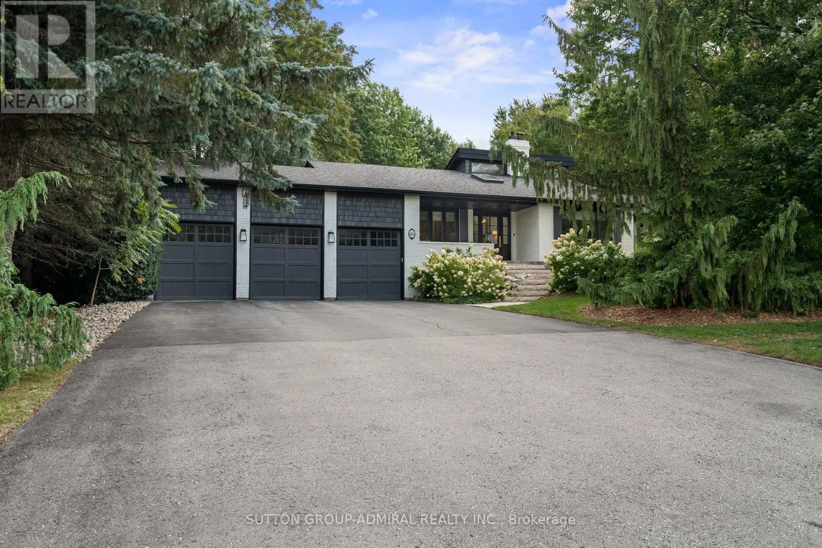 46 MUNSHAW COURT
