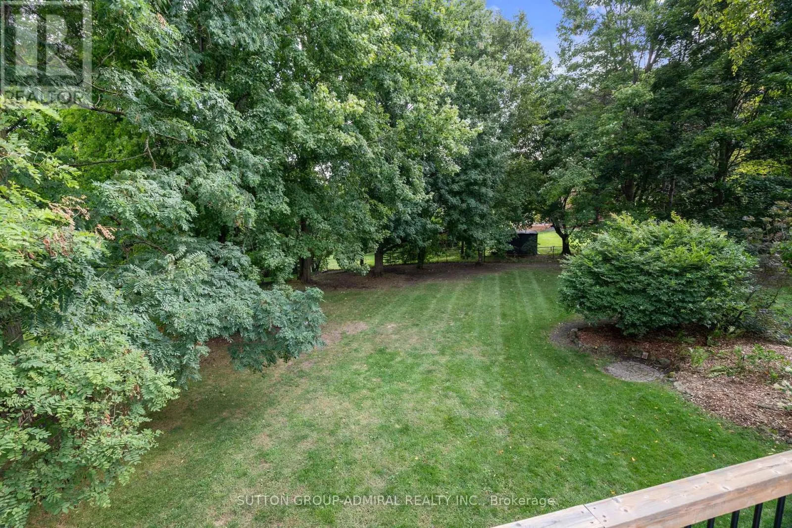 46 MUNSHAW COURT
