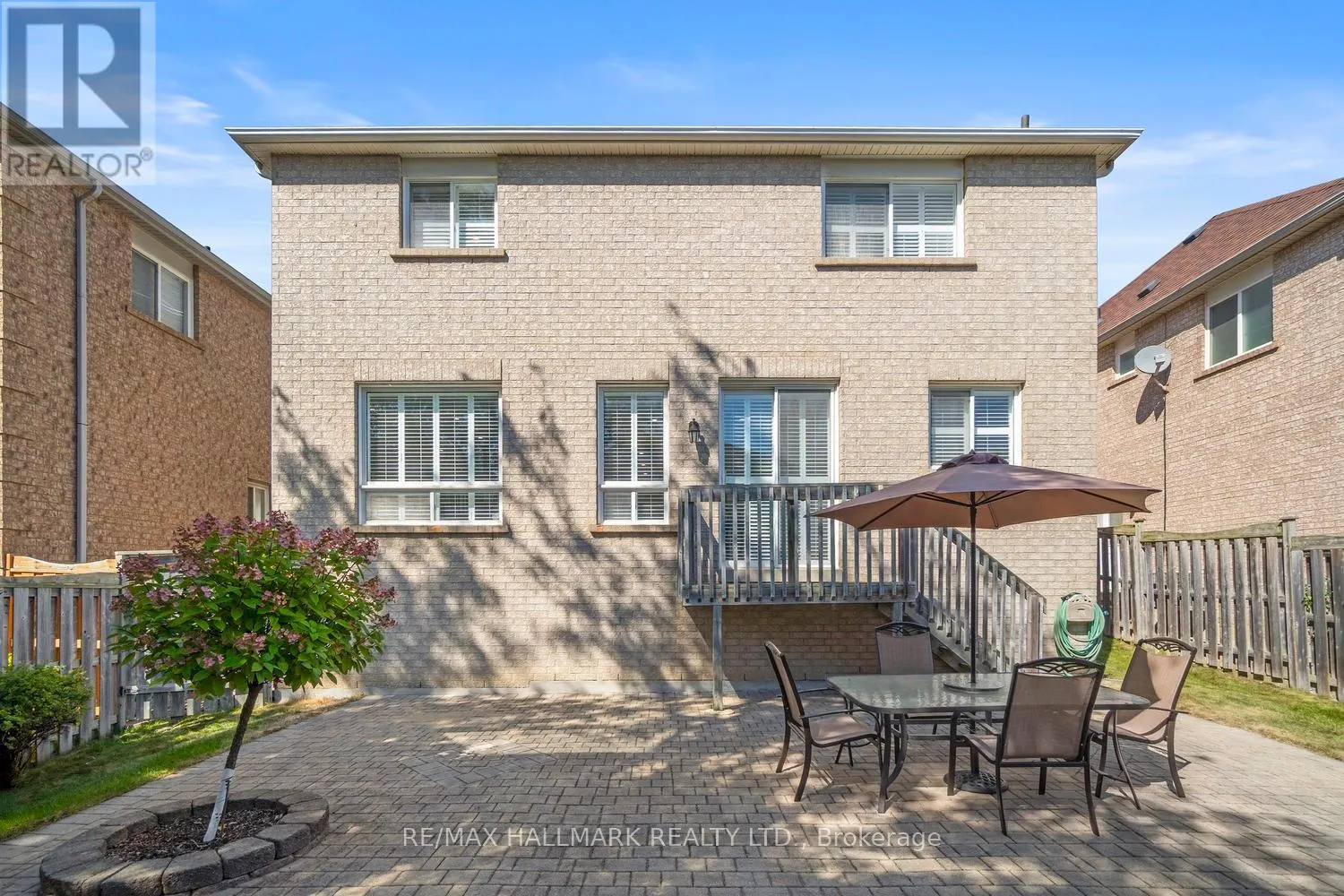 21 COURTFIELD CRESCENT